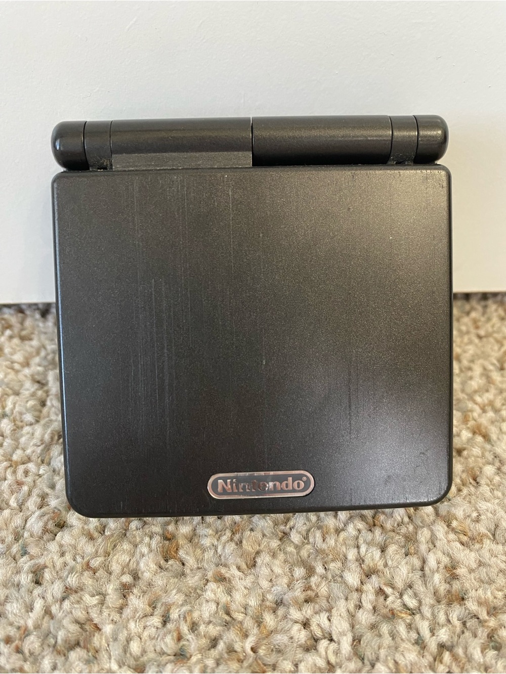 Portable Gaming Console (Nintendo Game Boy Advance SP)
